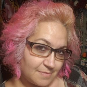 Meet your Posher, Stacie